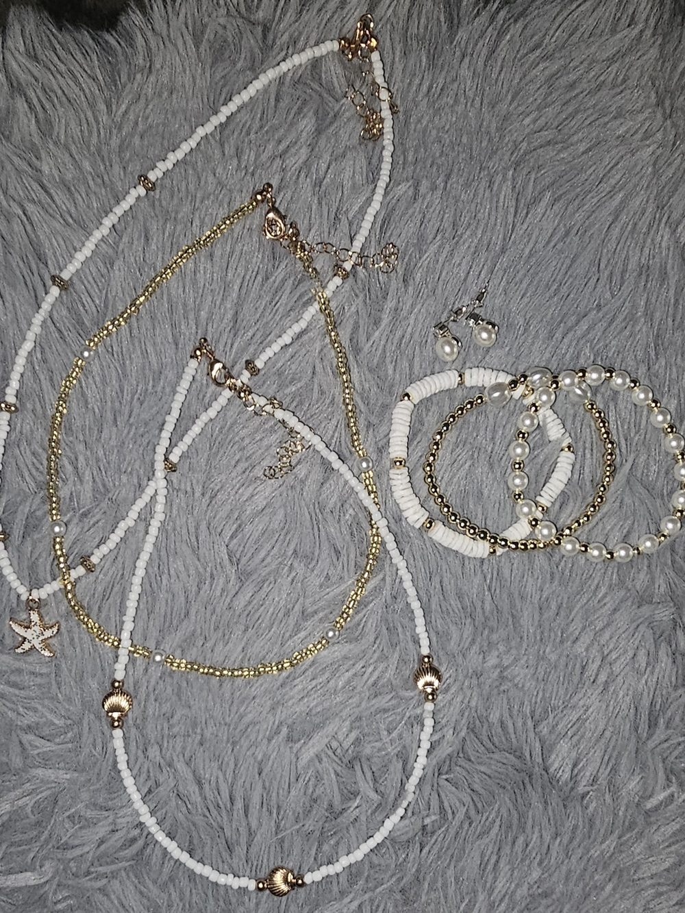 Nique White and Gold Layered Beaded Necklace Set with Hoop Bracelets